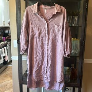 Women's periwinkle/lavender tunic linen blend size M. Fits like 1X. Gently used